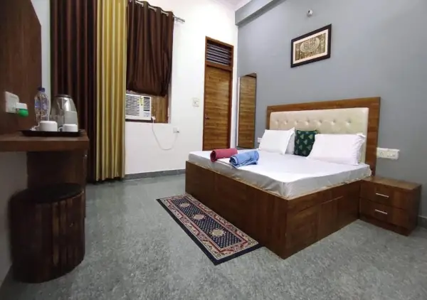 Taj Street Hostel 10