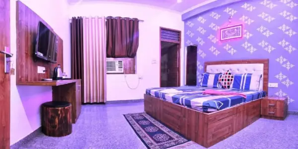 Taj Street Hostel 6