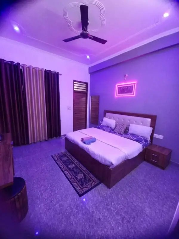 Taj Street Hostel 9